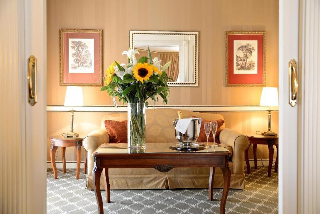 Carlton Lausanne Boutique Hotel Екстериор снимка